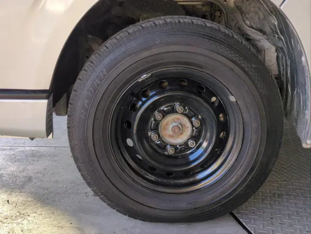 トヨタ ハイエースレジアス QDF-GDH206V(4WD)の写真32