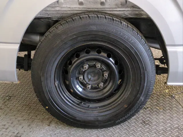 トヨタ ハイエースレジアス QDF-GDH206V(4WD)の写真34