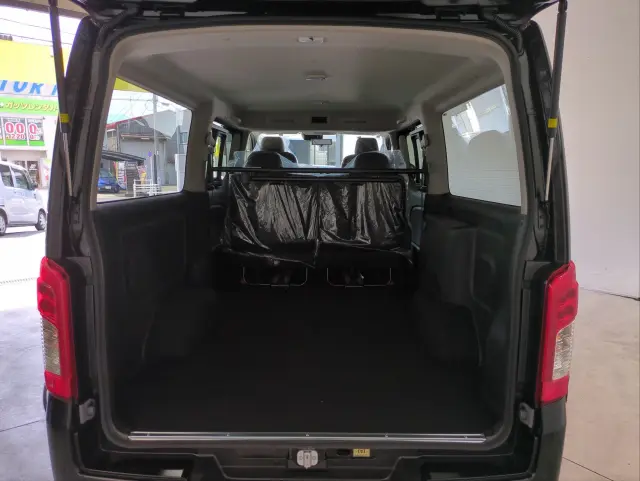 日産 キャラバン 3DF-VN2E26(2WD)の写真5