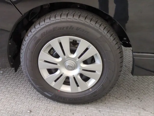 日産 キャラバン 3DF-VN2E26(2WD)の写真15