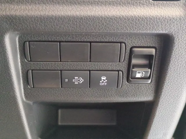 日産 キャラバン 3DF-VN6E26(4WD)の写真10