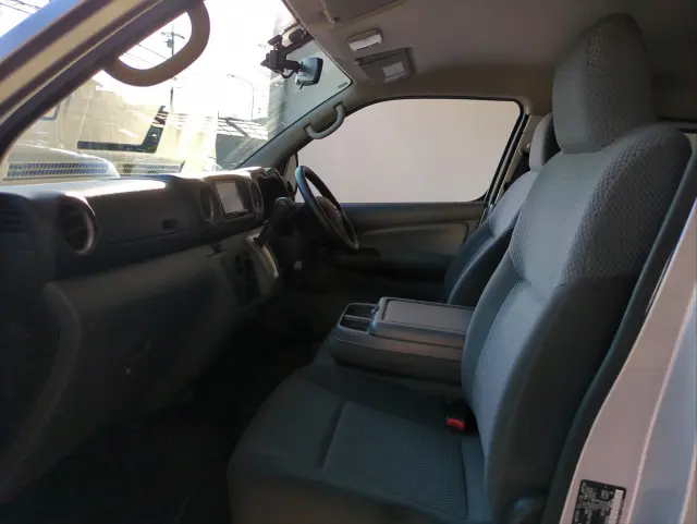 日産 キャラバン LDF-VW2E26の写真3