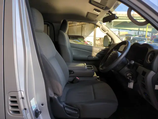 日産 キャラバン LDF-VW2E26の写真19