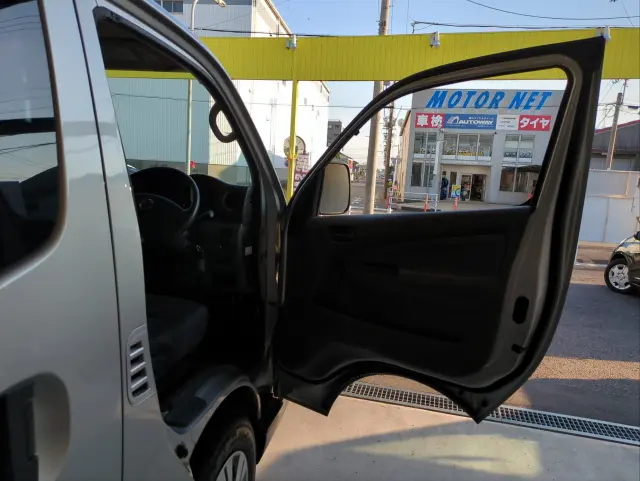 日産 キャラバン LDF-VW2E26の写真28