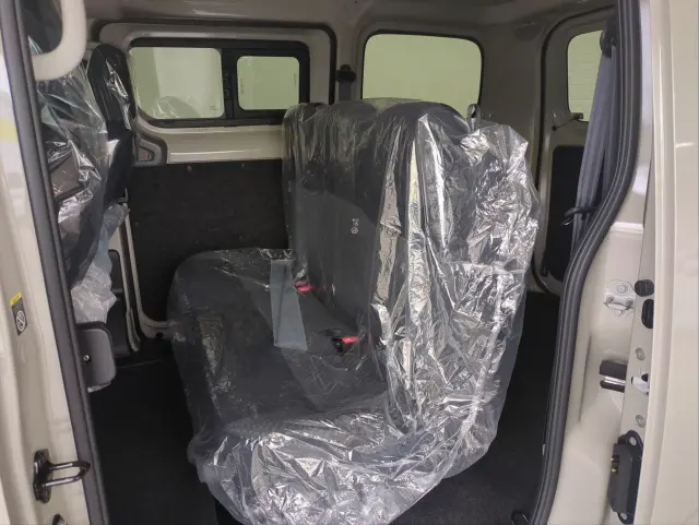 日産 バネットバン 5ＢＦ-ＶＭ20(2WD)の写真4