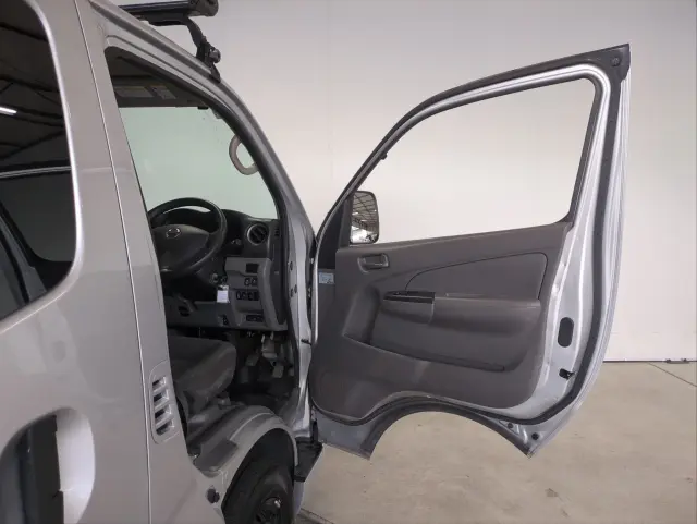 日産 ニッサン LDF-VW2E26(2WD)の写真28