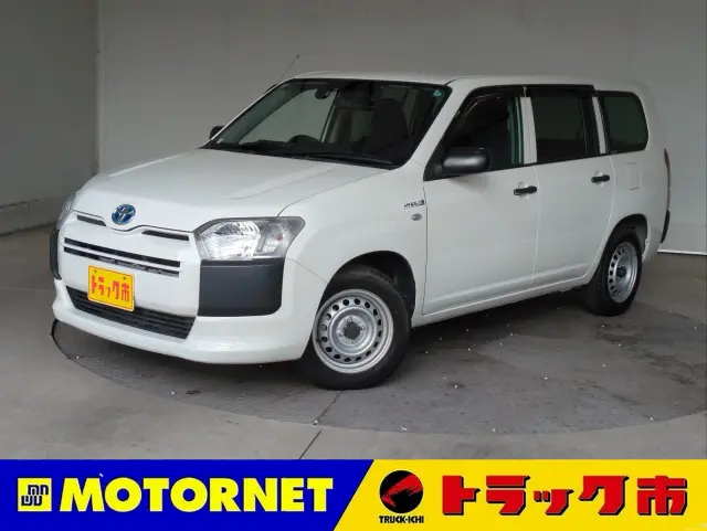 トヨタ プロボックスバン 6AE-NHP160V(2WD)の写真1