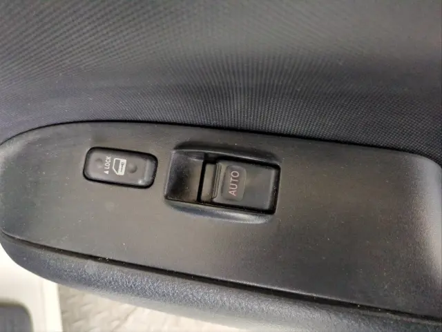 トヨタ プロボックスバン 6AE-NHP160V(2WD)の写真27