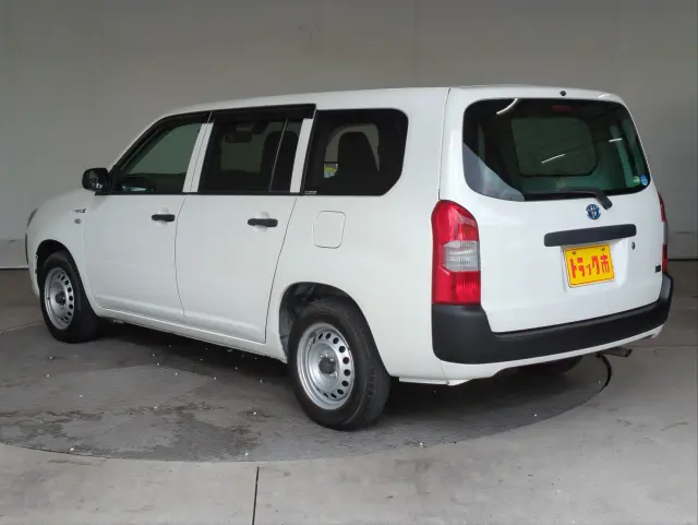 トヨタ プロボックスバン 6AE-NHP160V(2WD)の写真34