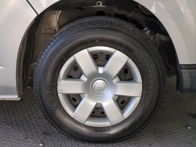 トヨタ ハイエースバン CBF-TRH200V(2WD)の写真17