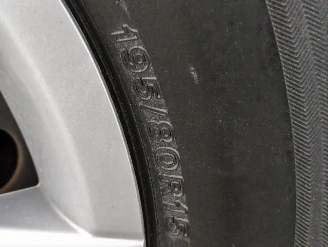 トヨタ ハイエースバン CBF-TRH200V(2WD)の写真42