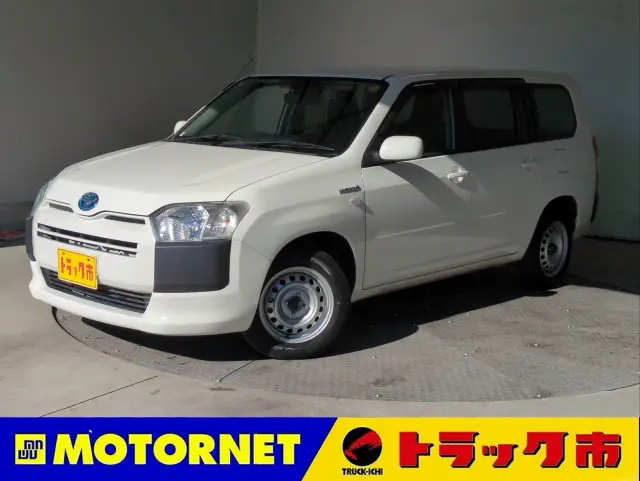 トヨタ プロボックスバン 6AE-NHP160V(2WD)の写真1