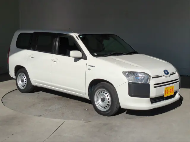 トヨタ プロボックスバン 6AE-NHP160V(2WD)の写真13