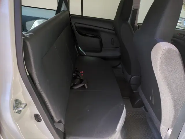 トヨタ プロボックスバン 6AE-NHP160V(2WD)の写真19