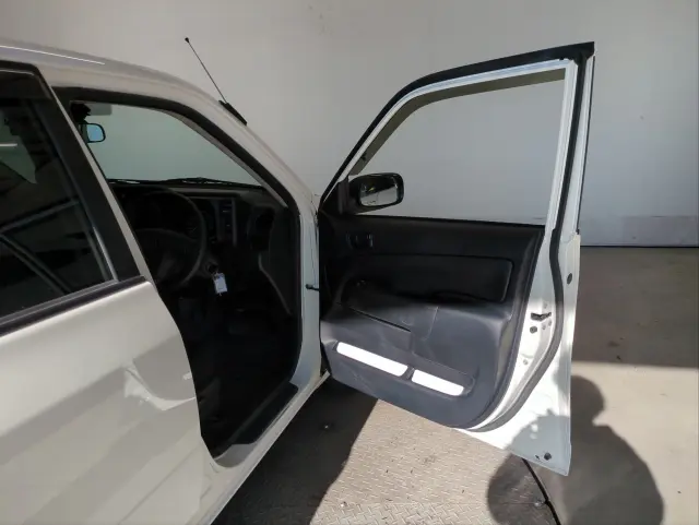 トヨタ プロボックスバン 6AE-NHP160V(2WD)の写真28