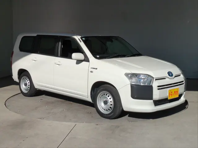 トヨタ プロボックスバン 6AE-NHP160V(2WD)の写真32