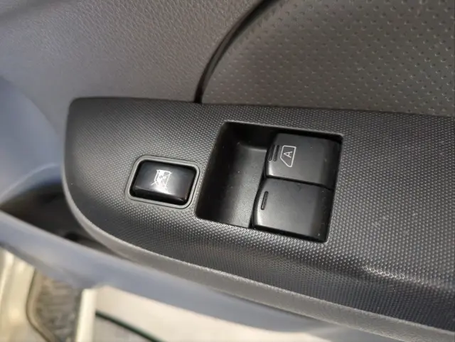 日産 キャラバン CBF-VR2E26(2WD)の写真29