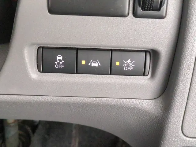 日産 ニッサン DBF-VM20(2WD)の写真12