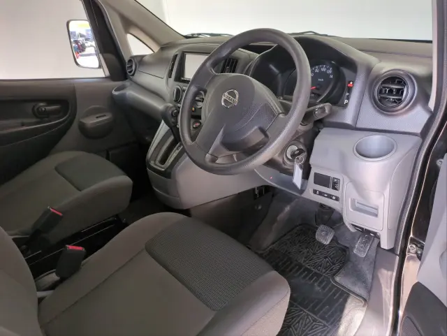 日産 ニッサン DBF-VM20(2WD)の写真18