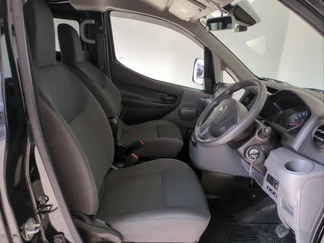 日産 ニッサン DBF-VM20(2WD)の写真19