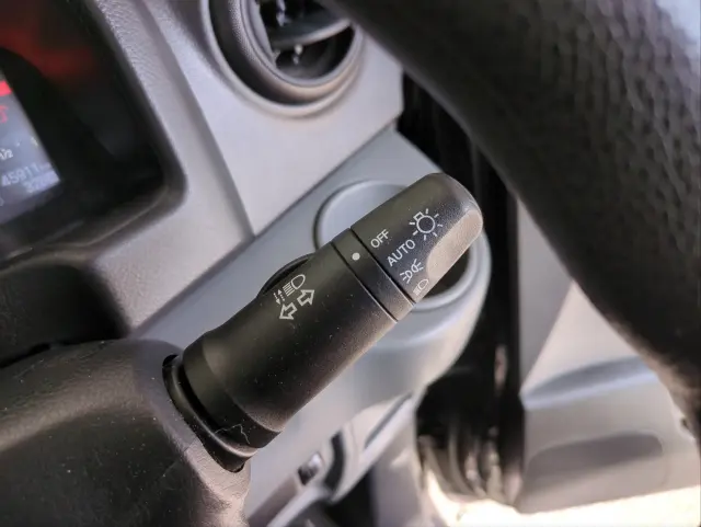 日産 ニッサン DBF-VM20(2WD)の写真25