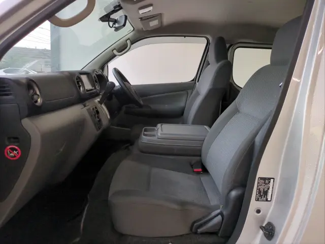 日産 キャラバン ｃＢＦ-ＶＲ2Ｅ26(2WD)の写真3