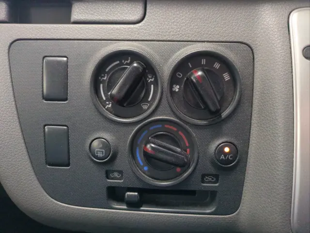 日産 キャラバン ｃＢＦ-ＶＲ2Ｅ26(2WD)の写真23