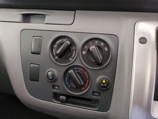 日産 キャラバン LDF-VW2E26(2WD)の写真21