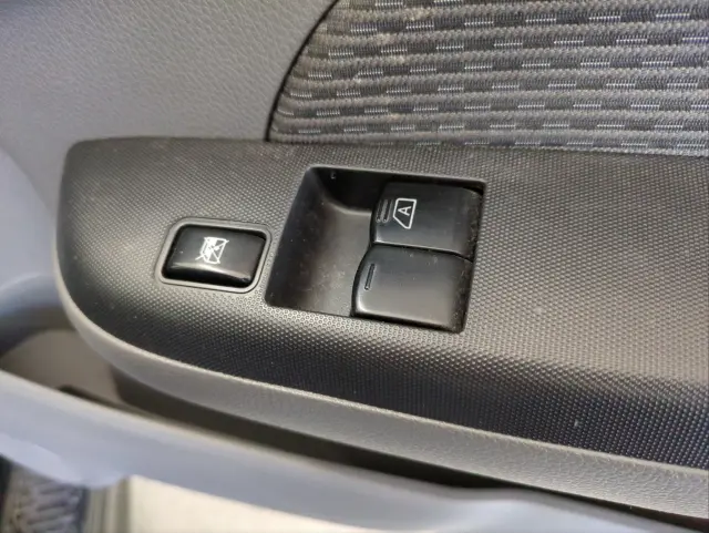 日産 キャラバン CBF-VR2E26(2WD)の写真25