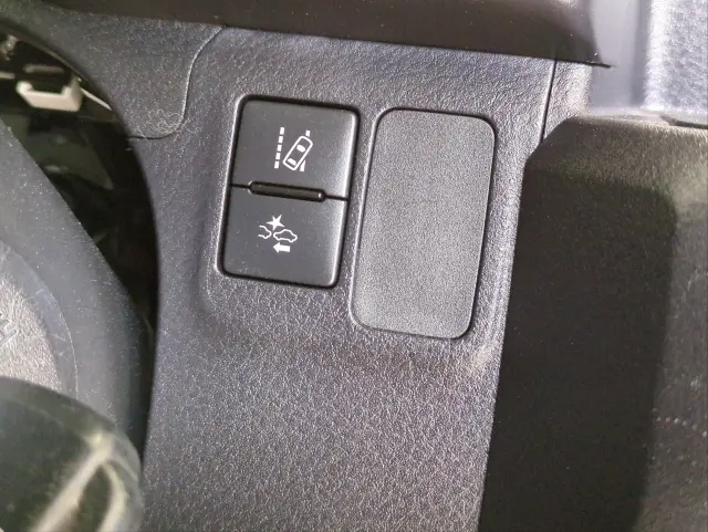 トヨタ プロボックスバン 6AE-NHP160V(2WD)の写真25