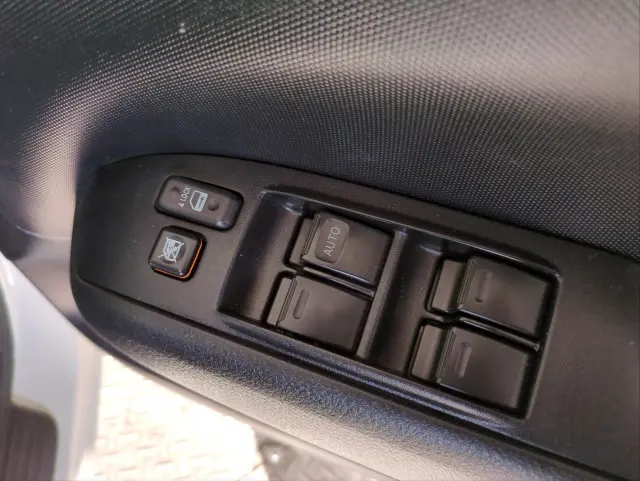 トヨタ プロボックスバン 6AE-NHP160V(2WD)の写真29