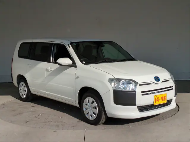 トヨタ プロボックスバン 6AE-NHP160V(2WD)の写真32