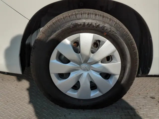 トヨタ プロボックスバン 6AE-NHP160V(2WD)の写真39