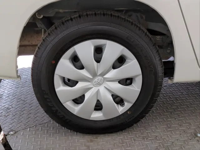 トヨタ プロボックスバン 6AE-NHP160V(2WD)の写真41