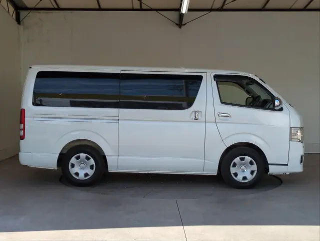 トヨタ ハイエースレジアス CBF-TRH200Vの写真31