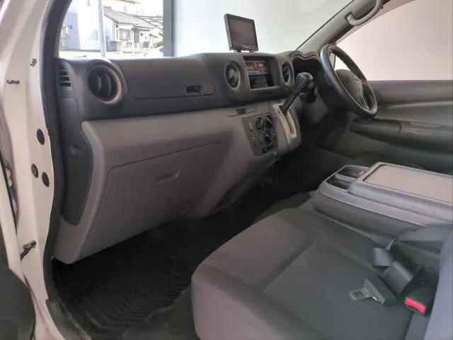 日産 キャラバン LDF-VW2E26の写真2