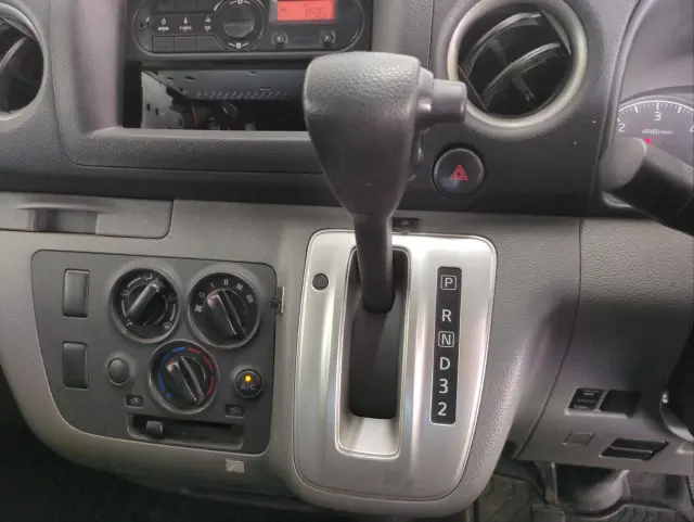 日産 キャラバン LDF-VW2E26の写真20