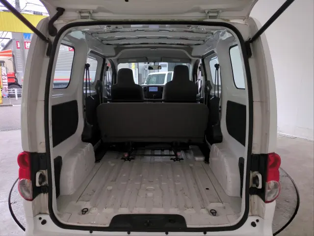 三菱 デリカ ＤＢＦ-ＢＶＭ20(2WD)の写真5