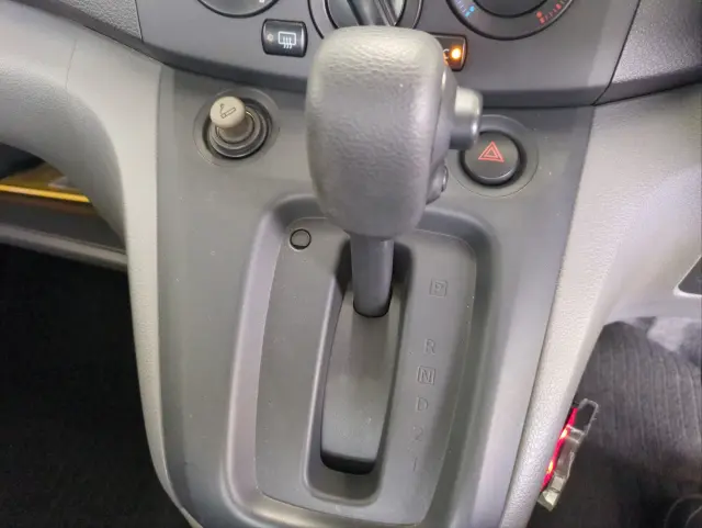 三菱 デリカ ＤＢＦ-ＢＶＭ20(2WD)の写真23