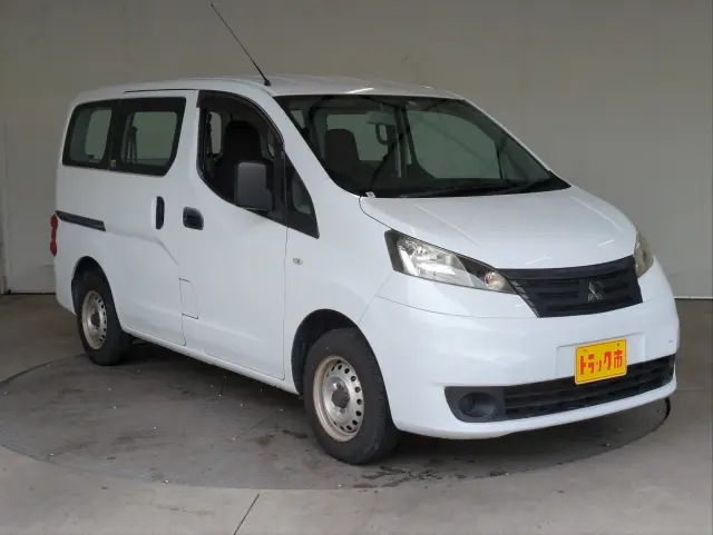 三菱 デリカ ＤＢＦ-ＢＶＭ20(2WD)の写真29