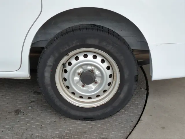 三菱 デリカ ＤＢＦ-ＢＶＭ20(2WD)の写真35