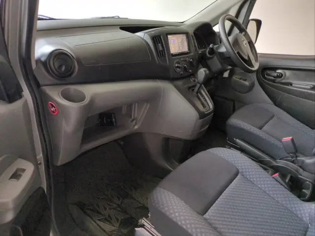 日産 バネットバン DBF-VM20(2WD)の写真2