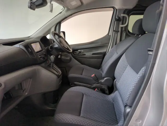 日産 バネットバン DBF-VM20(2WD)の写真3