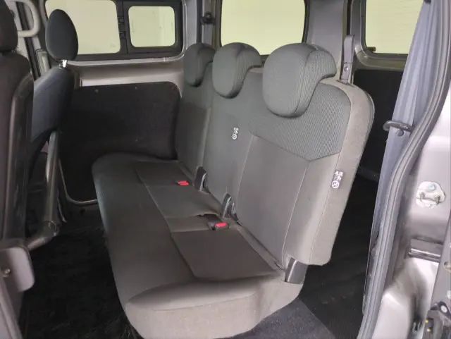 日産 バネットバン DBF-VM20(2WD)の写真4