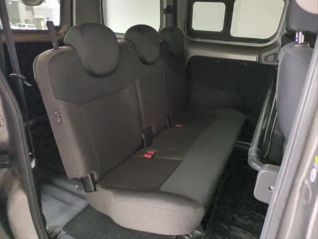 日産 バネットバン DBF-VM20(2WD)の写真20