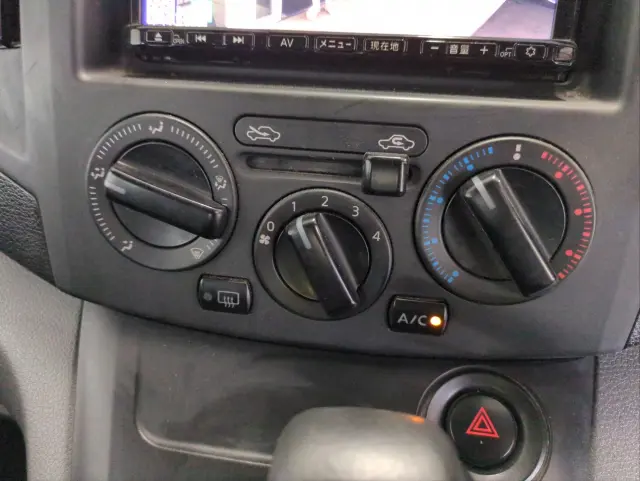 日産 バネットバン DBF-VM20(2WD)の写真23