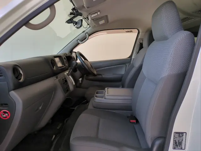 日産 キャラバン ＣＢＦ-ＶＲ2Ｅ26(2WD)の写真3