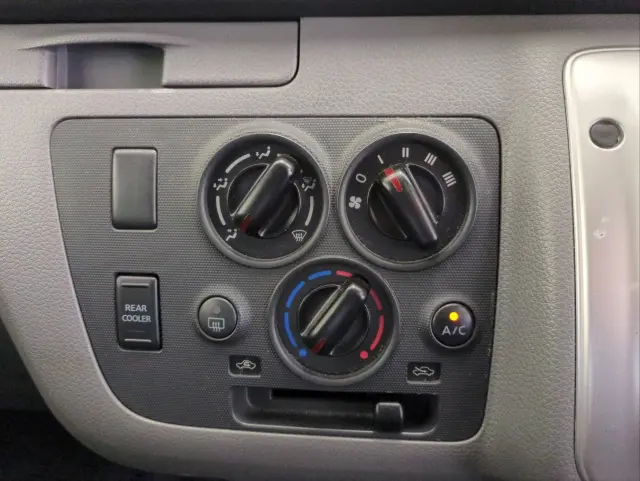 日産 キャラバン ＣＢＦ-ＶＲ2Ｅ26(2WD)の写真23