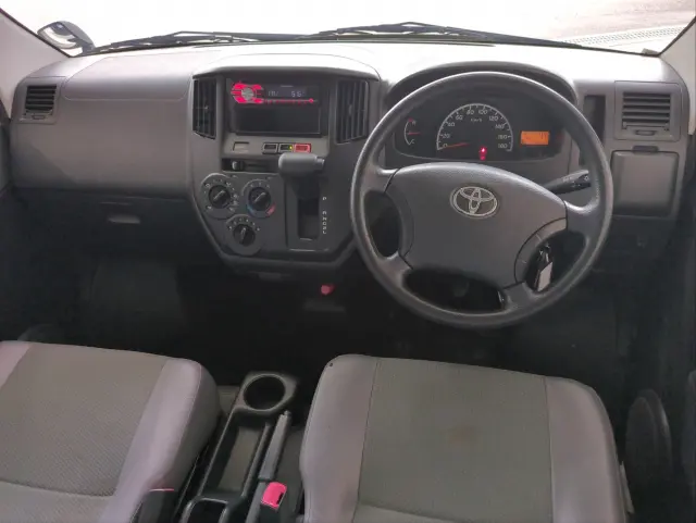 トヨタ タウンエースバン DBF-S402M(2WD)の写真6