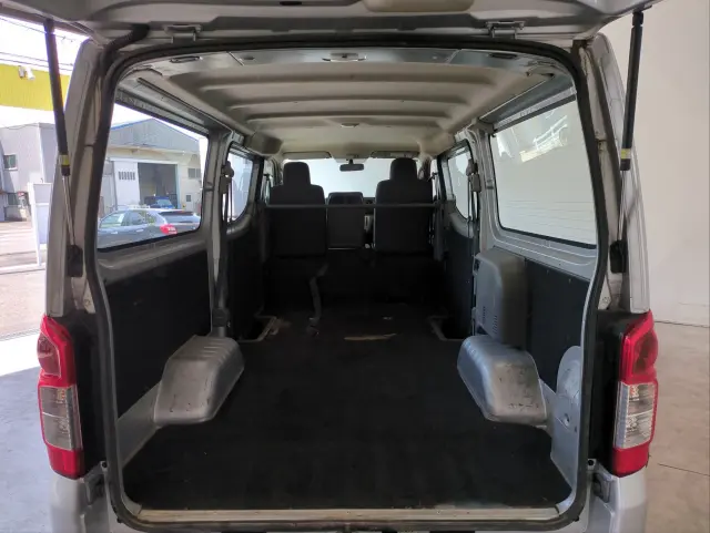 日産 キャラバン ＬＤＦ-ＶＷ6Ｅ26(4WD)の写真5